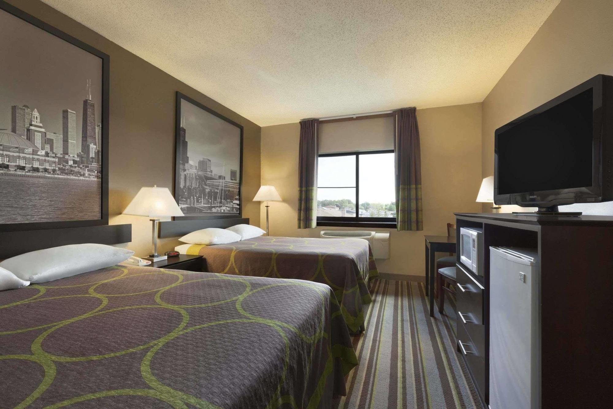 Super 8 By Wyndham Bridgeview/Chicago Area Hotel Exterior photo